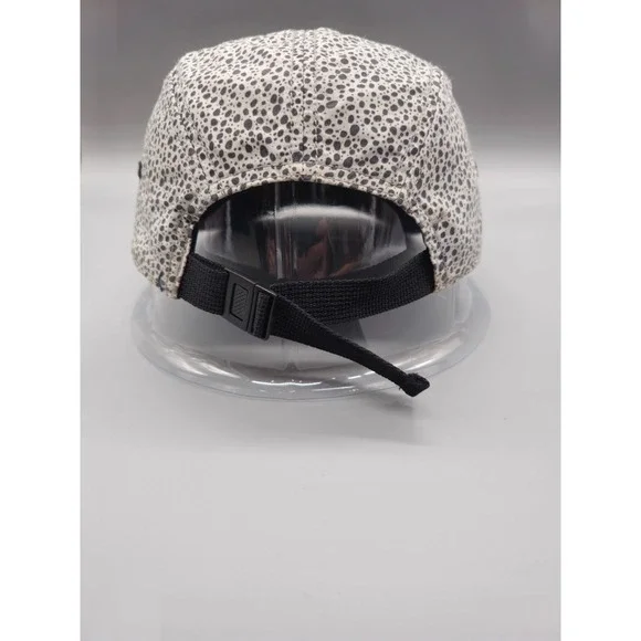 Nike Hat Cap Strap Back Gray Black Panel Lightweight Running Run AW84 Mens - Picture 3 of 5